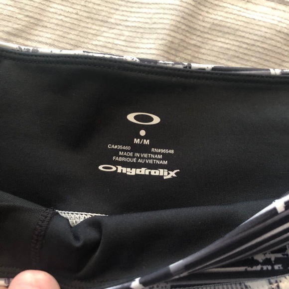 Hydrolix Yoga Shorts - Brand New - Picture 3 of 3